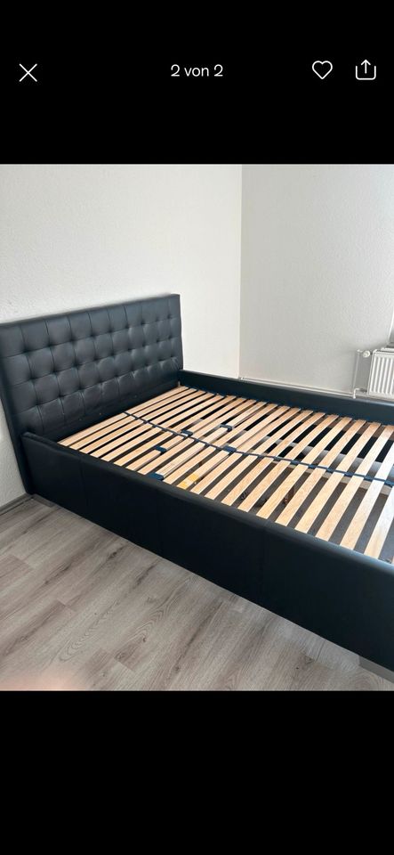 Boxspringbett schwarz in Essen