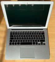 Silbernes MacBook Air mit 13,3 Zoll großen Display Bayern - Großweil Vorschau