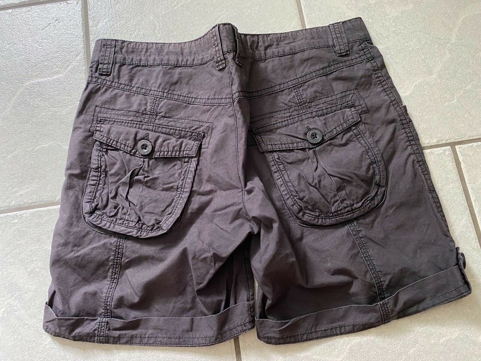 Shorts gotcha, grau, Größe 32 in Königsbrück