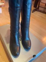 Schwarze Stiefel mit Lammfell innen in Größe 40 Gabor Bayern - Holzkirchen Vorschau