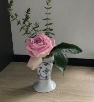 Porzellan ,, Kerzenständer oder Vase ,, Winterling Strohblume Nordrhein-Westfalen - Schloß Holte-Stukenbrock Vorschau