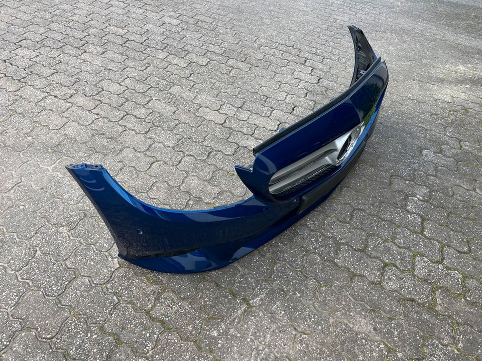 W205 Mopf Facelift Stoßstange Brillantblau in Hilpoltstein