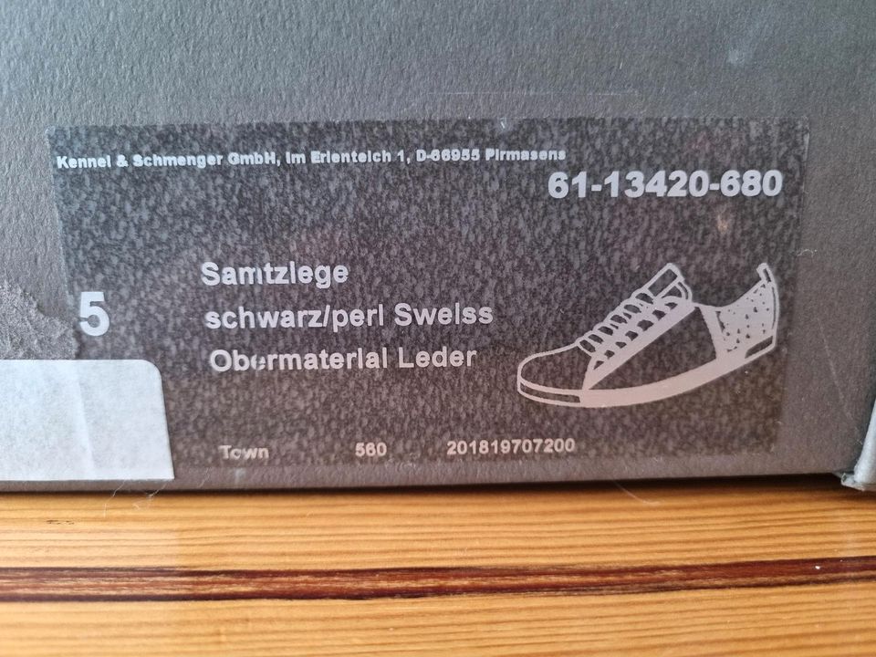 Kennel und Schmenger Sneaker in Saarbrücken