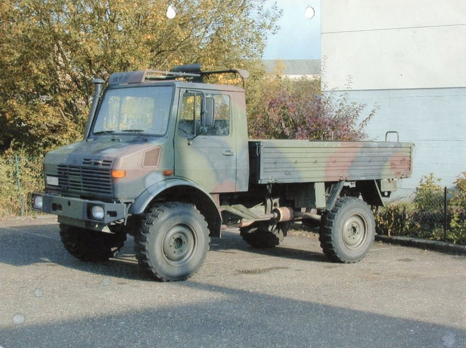 Unimog U435 1300L offener Kasten in Steinen