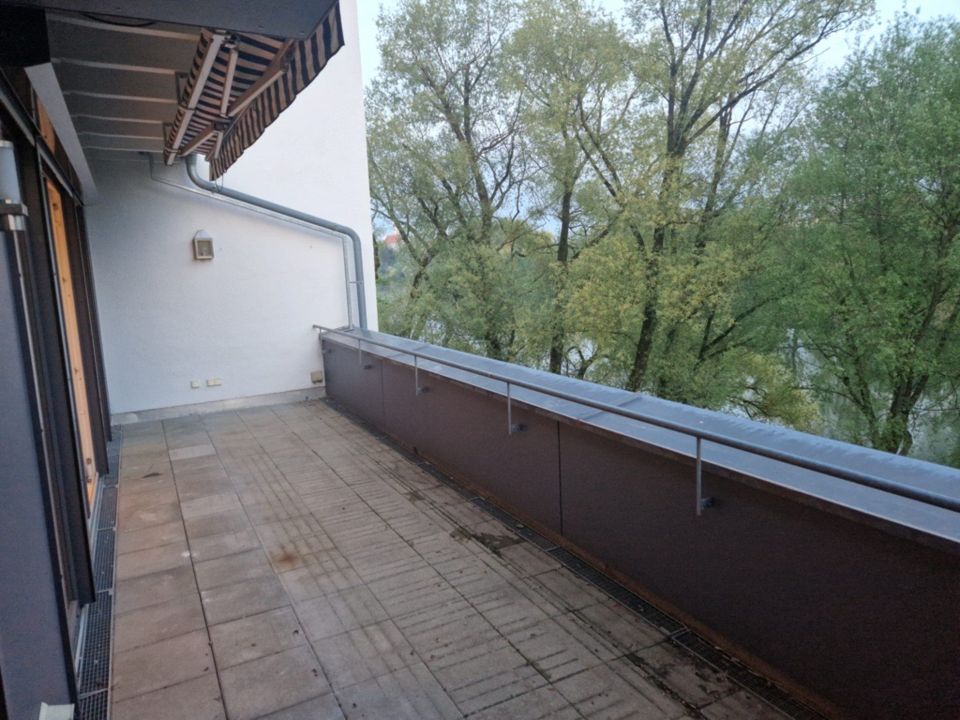 Moderne 3 Zimmer Wohnung mit Balkon und Donaublick in ruhiger Neuburger Lage in Neuburg a.d. Donau