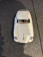 Modell: Porsche 356 B 1961 Weiß- Burago Niedersachsen - Garbsen Vorschau