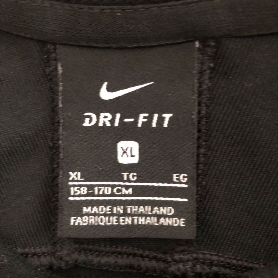 Nike Dri-Fit Trainingsshirt Gr. XL (158 - 170cm) in Nürnberg (Mittelfr)