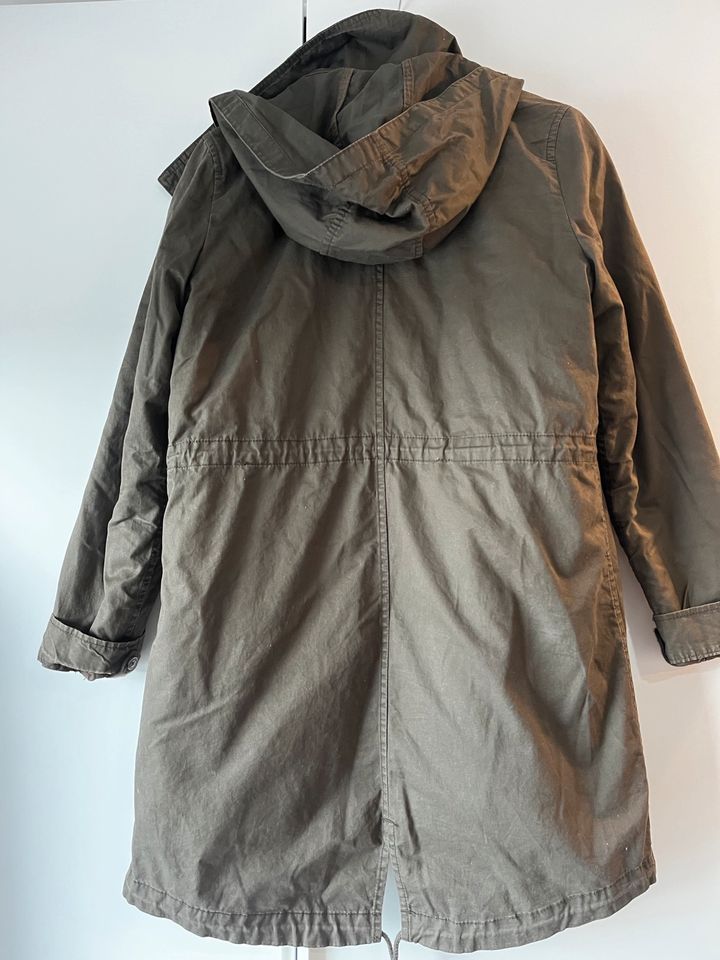 Damen Parka in grün mit Kapuze in Vechelde