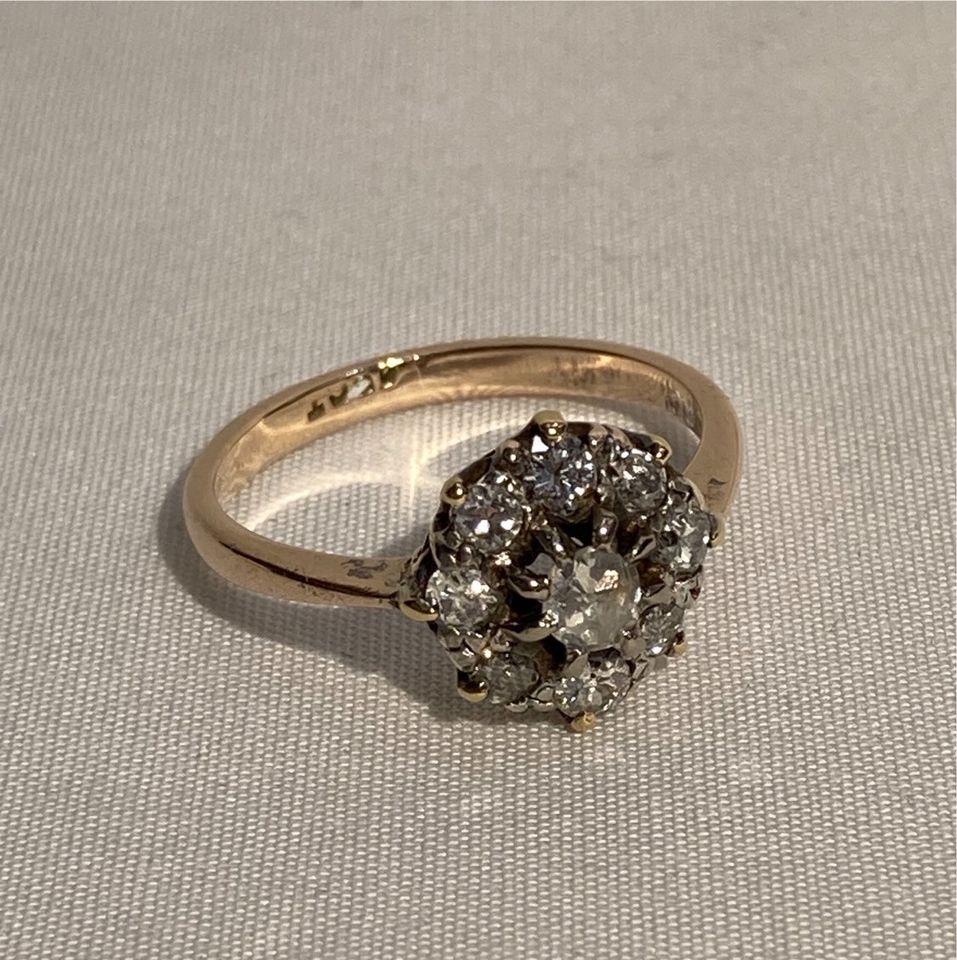 Vintage Goldring * 14 K Roségold mit 9 Diamanten * Größe 53 in Dinslaken