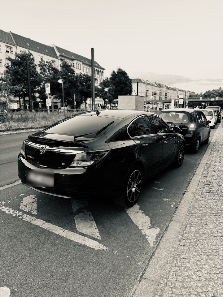 Opel Insignia Diesel 2.0 2011 in Berlin