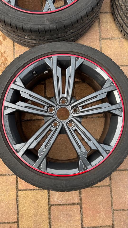 18“ 5 x 112 Räder Felgen VW Golf 7 GTI original mit Reifen in Lühmannsdorf