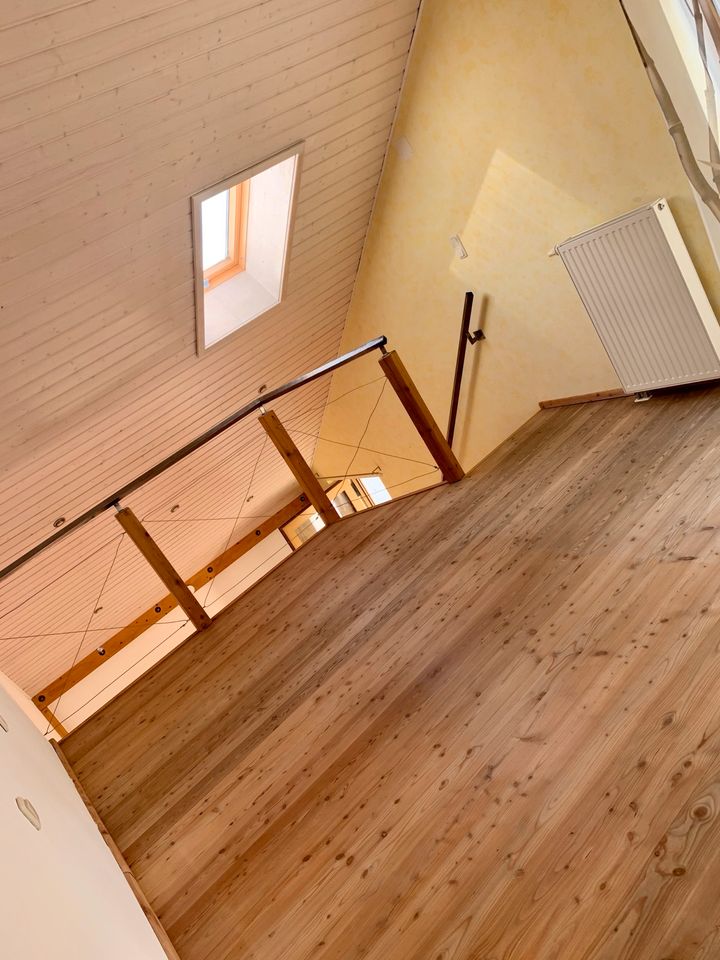 1-Zimmer-Galerie-Wohnung bevorzugt für Wochenend-Heimfahrer in Amberg b. Buchloe