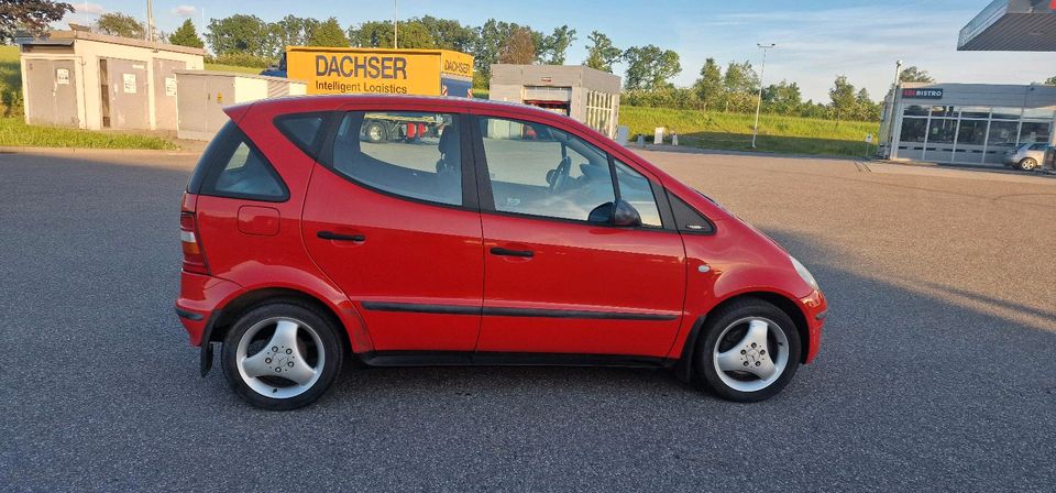 Mercedes Benz A klasse 140 mit neue tüv in Waldenburg