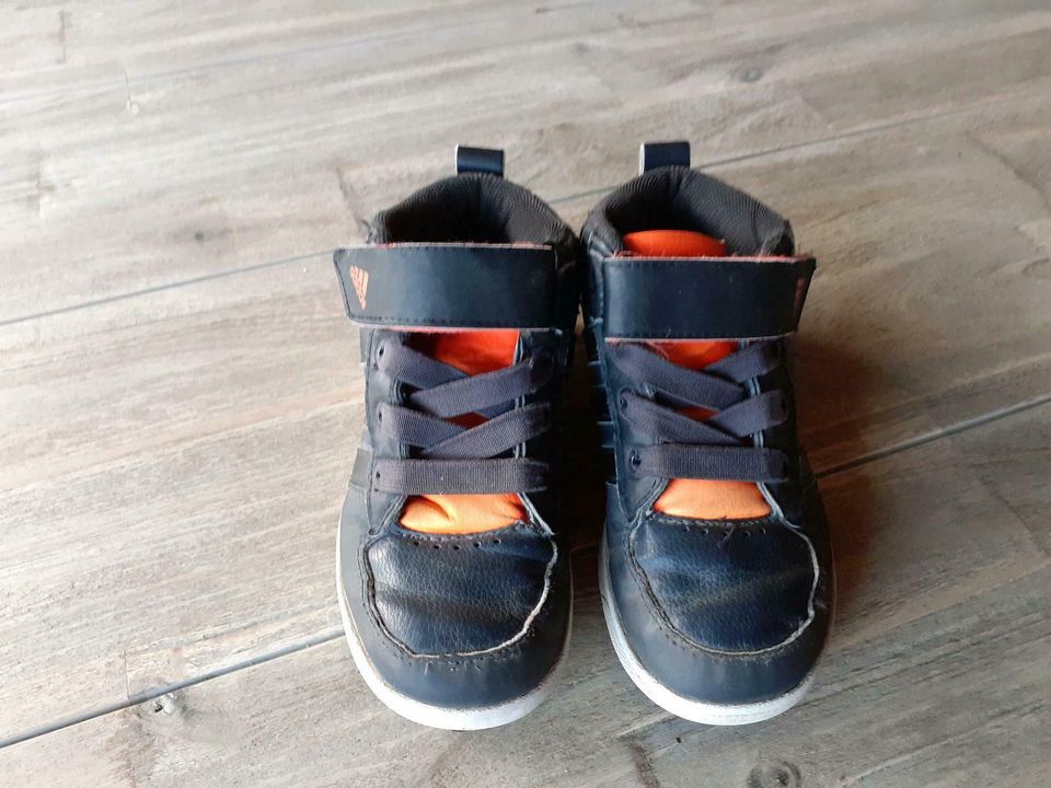 Adidas hohe Sneaker Turnschuhe Gr. 29 schwarz *Top* in Pförring