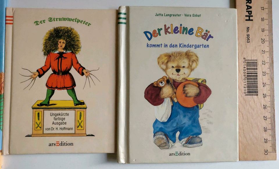 Struwwelpeter Der kleine Bär Troll auf Wanderschaft Puppenball in Weimar
