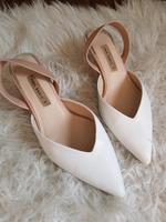 Zara Basic 38 Slingback Pumps Stilettos Absatz Fersenriemen Spitz Hessen - Karben Vorschau