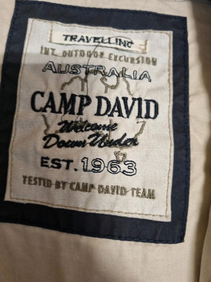 Camp David Jacke in Delingsdorf