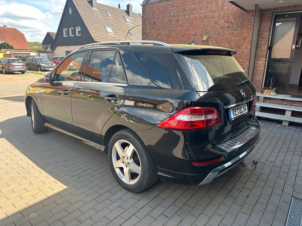 ML 350 cdi AMG  AHK 3,5to gle in Dorsten