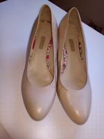 Damenschuhe (Fa. Bugatti) Gr. 40 Hessen - Hessisch Lichtenau Vorschau