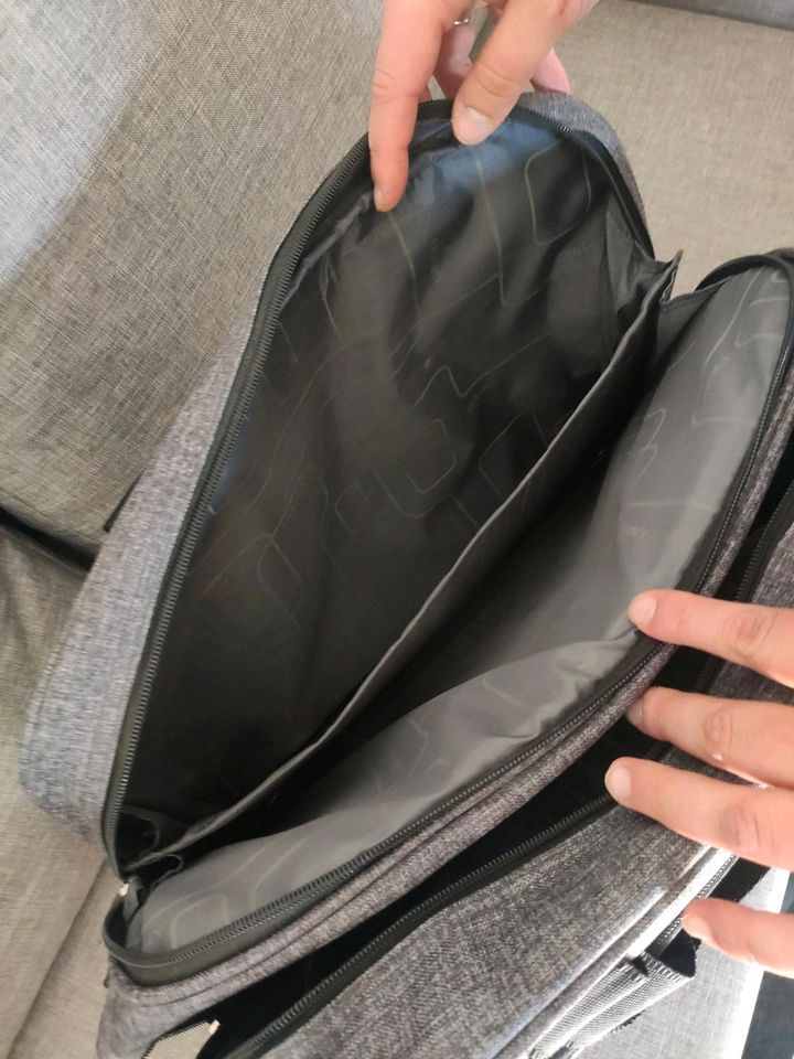 Laptop Tasche Umhängetasche in Ludwigsau