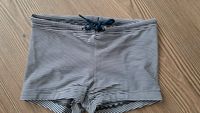 Neuwertige Petit Bateau Badehose blau/weiß gestreift. Gr 104 Stuttgart - Stuttgart-West Vorschau