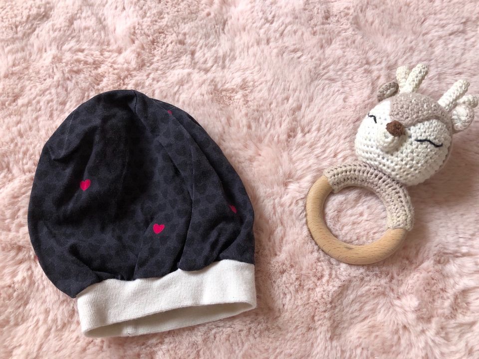 Baby Mütze Neugeborene Newborn Handmade selbstgenäht in Oppenheim