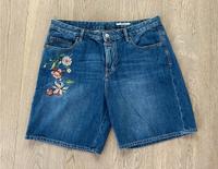EDC Esprit Jeans Shorts kurze Hose Bermudas Stickerei Gr. 34 Hessen - Lampertheim Vorschau