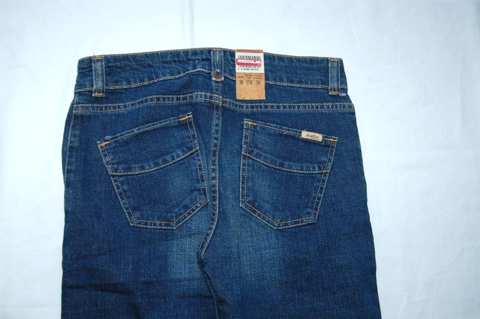 NEU Levi`s Gr 176 Jeans Jeanshose Hose USA blau A 16 Gr 36 in Emsdetten