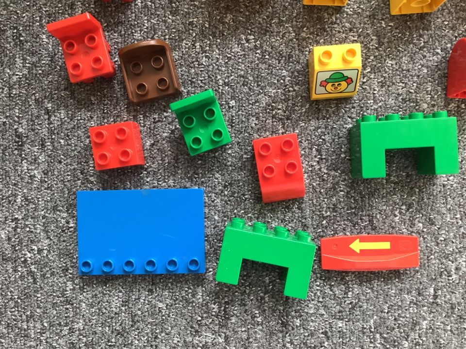Lego Duplo, Ersatzteile, Einzelteile, Stühle in Bremen
