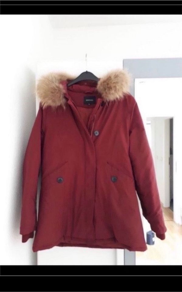 Winterjacke mit Fell Kragen Gr. Xl guter Zustand in Hamburg