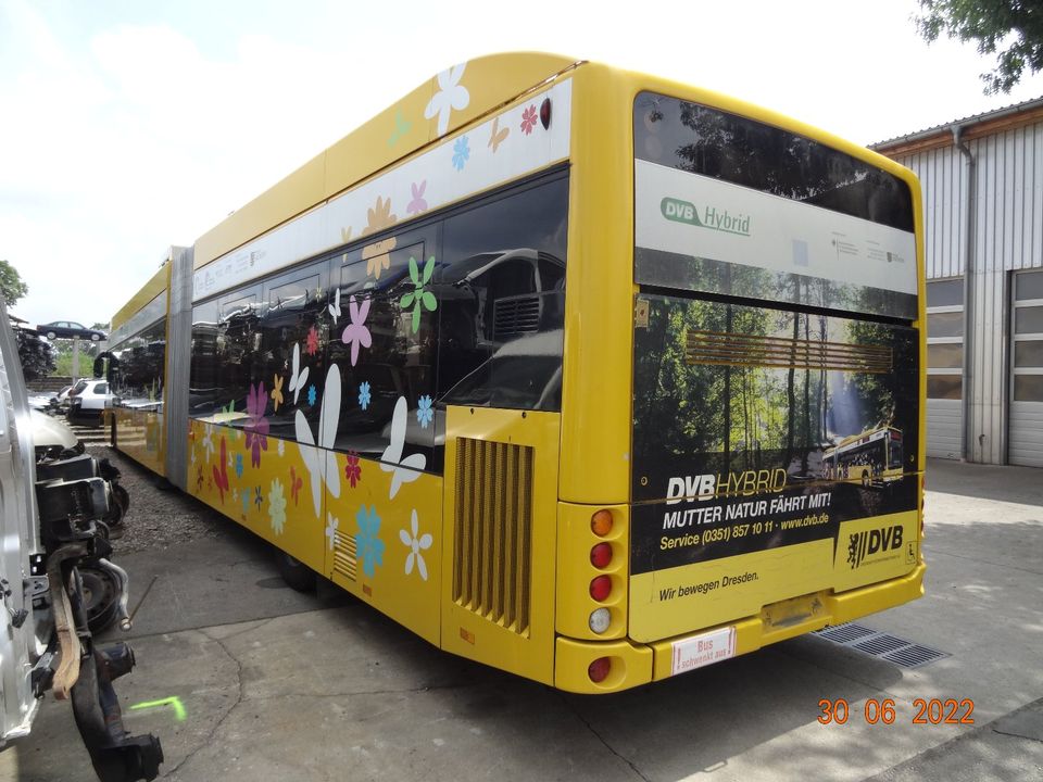 HESS Stadtbus Gelenkbus SwissHybrid Ersatzteile Sitze in Dresden