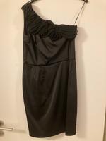 Abendkleid Etuikleid schwarz Gr. 40 Niedersachsen - Wiefelstede Vorschau