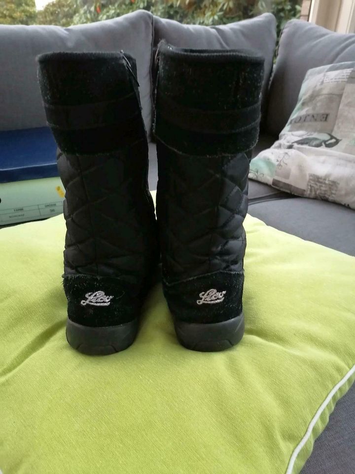 Winterstiefel, schwarz in Brüggen