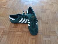 Adidas Hamburg Größe 44 Nordrhein-Westfalen - Oberhausen Vorschau