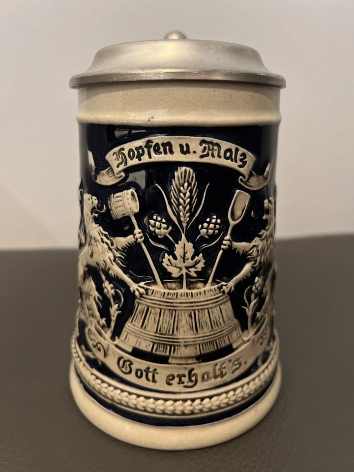 Alter Bierkrug mit Zinndeckel Hopfen u. Malz Gott erhalt's in Krombach