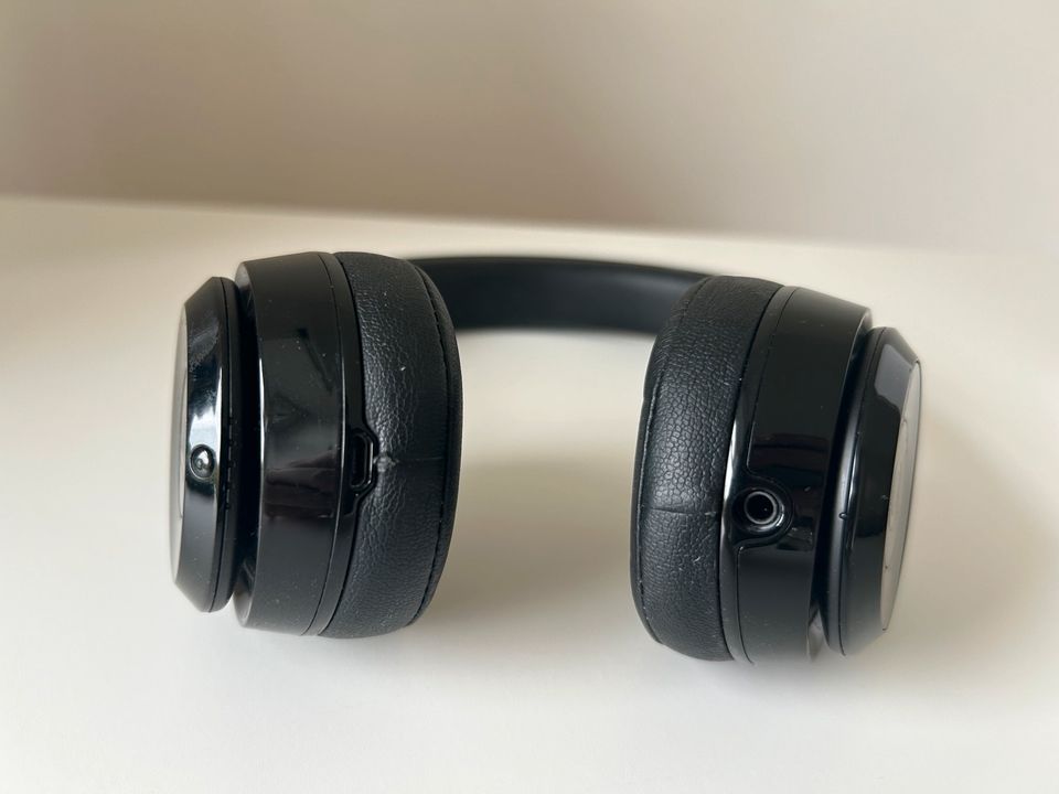 Beats Solo 3 Wireless Kopfhörer Schwarz OVP in Weyhe