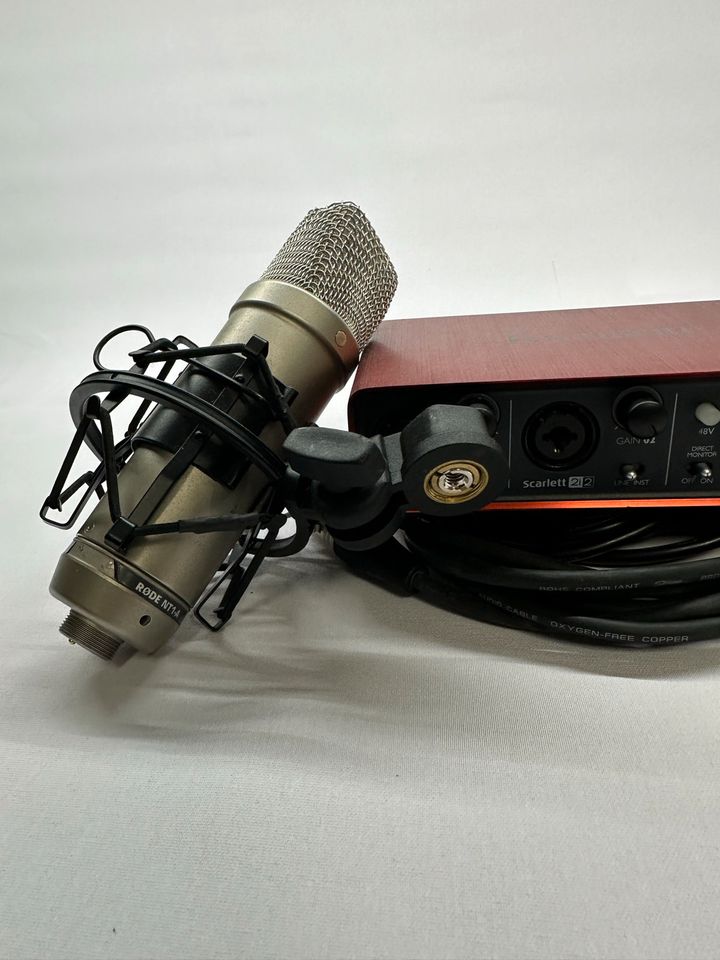 Streaming Setup - Focusrite 2i2 - Rode NT1-A - Mikrofon Interface in Mönchengladbach