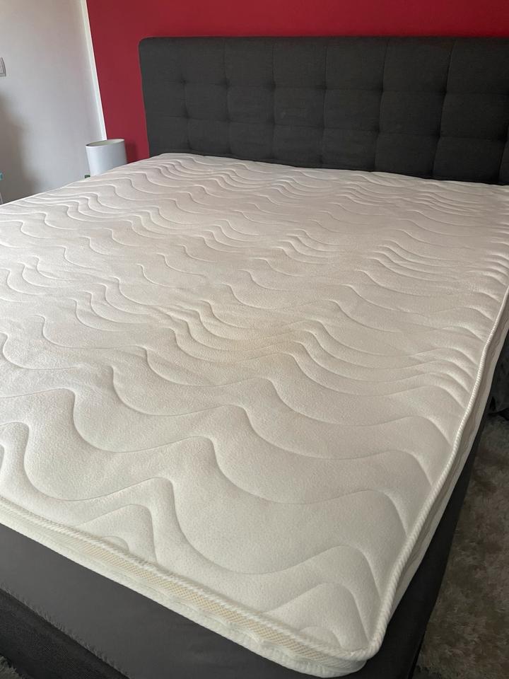 Matratzentopper (ohne Bett!!) 180x200cm, 3 Jahre alt, frisch gew. in Sinzig