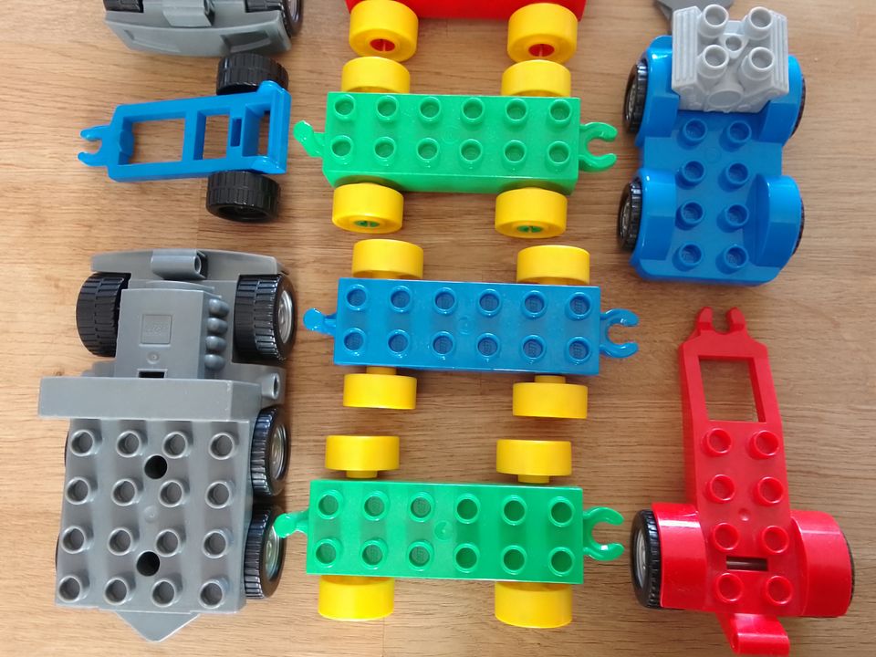 Verkaufe Lego Duplo Ersatz Teile Lkw Unterteile Auto Anhänger in Fehmarn