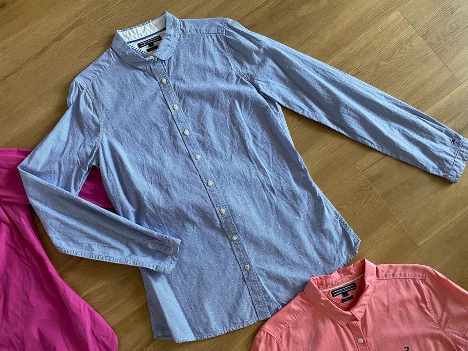 Tommy Hilfiger Bluse Gr. 6 36 S blau weiß pink in Bochum