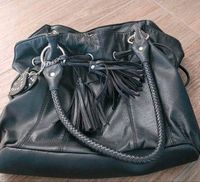 Schwarze Handtasche mit coolen Accessoires und Nieten Bayern - Viechtach Vorschau