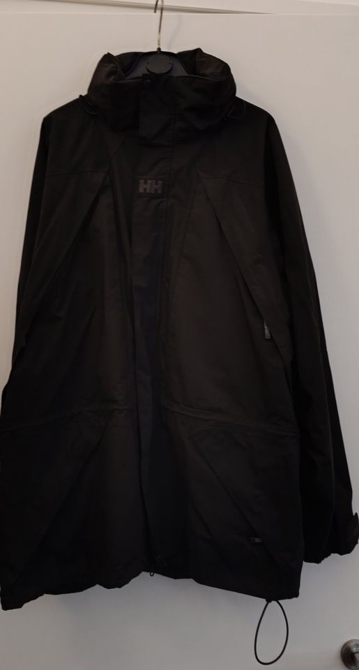 schwarze Helly Hansen Herrenjacke Größe L/ G in Brüggen