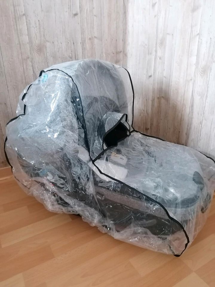 Kinderwagen / Babyschale / Buggy in Dresden