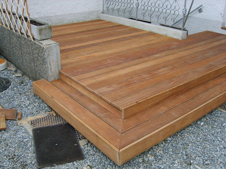 *Steinterrassen Renovierung* mit unseren Holz Terrassendielen inkl. Montage BRD weit. in Zwiefalten