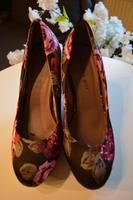 Wunderschönen Madden Girl Plateau Keil Pumps Blumenmuster 40 Thüringen - Ellrich Vorschau