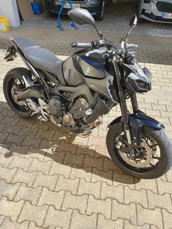 Yamaha MT 09 in Hof (Saale)