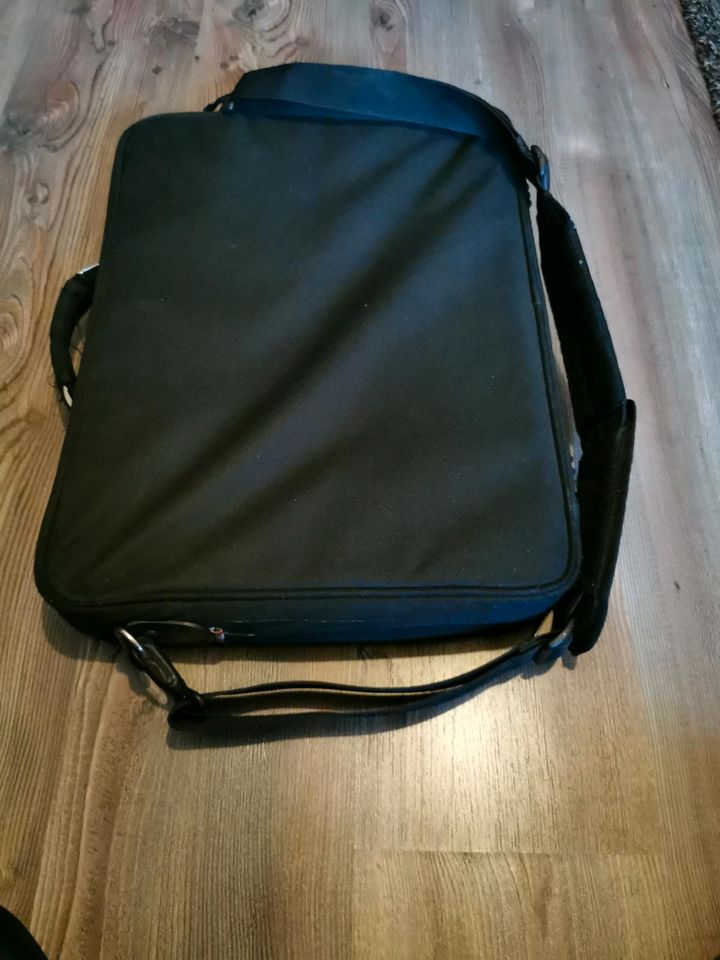 Laptop Tasche groß in Wachtberg