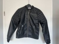 H&M Kunstleder Bikerjacke NEU Größe 164 Nordrhein-Westfalen - Lindlar Vorschau