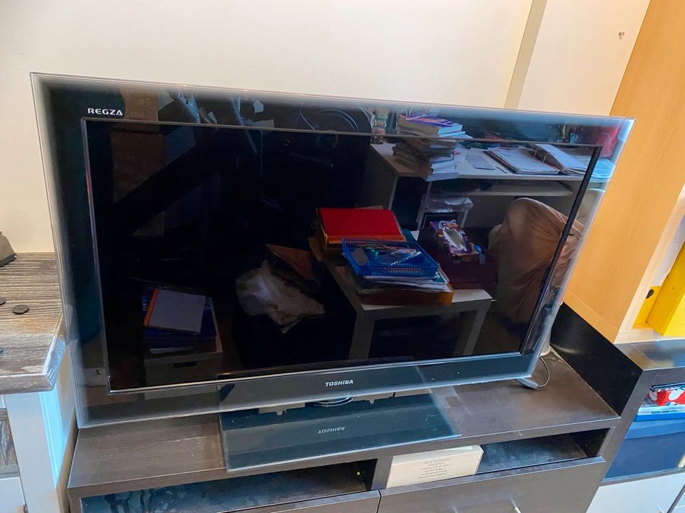 40-Zoll- Full-HD- Fernseher Toshiba Regza 40VL733w in Dresden