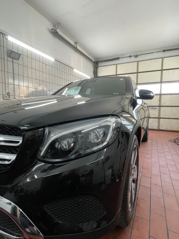 Aufbereitung - Autoreinigung - Polieren . Car detailing in Nürnberg (Mittelfr)